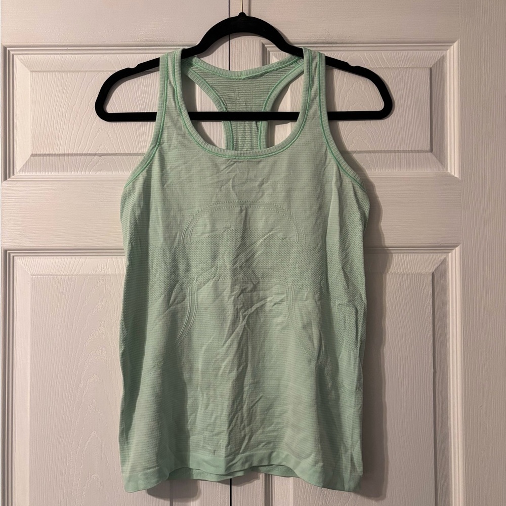 Lululemon tank top